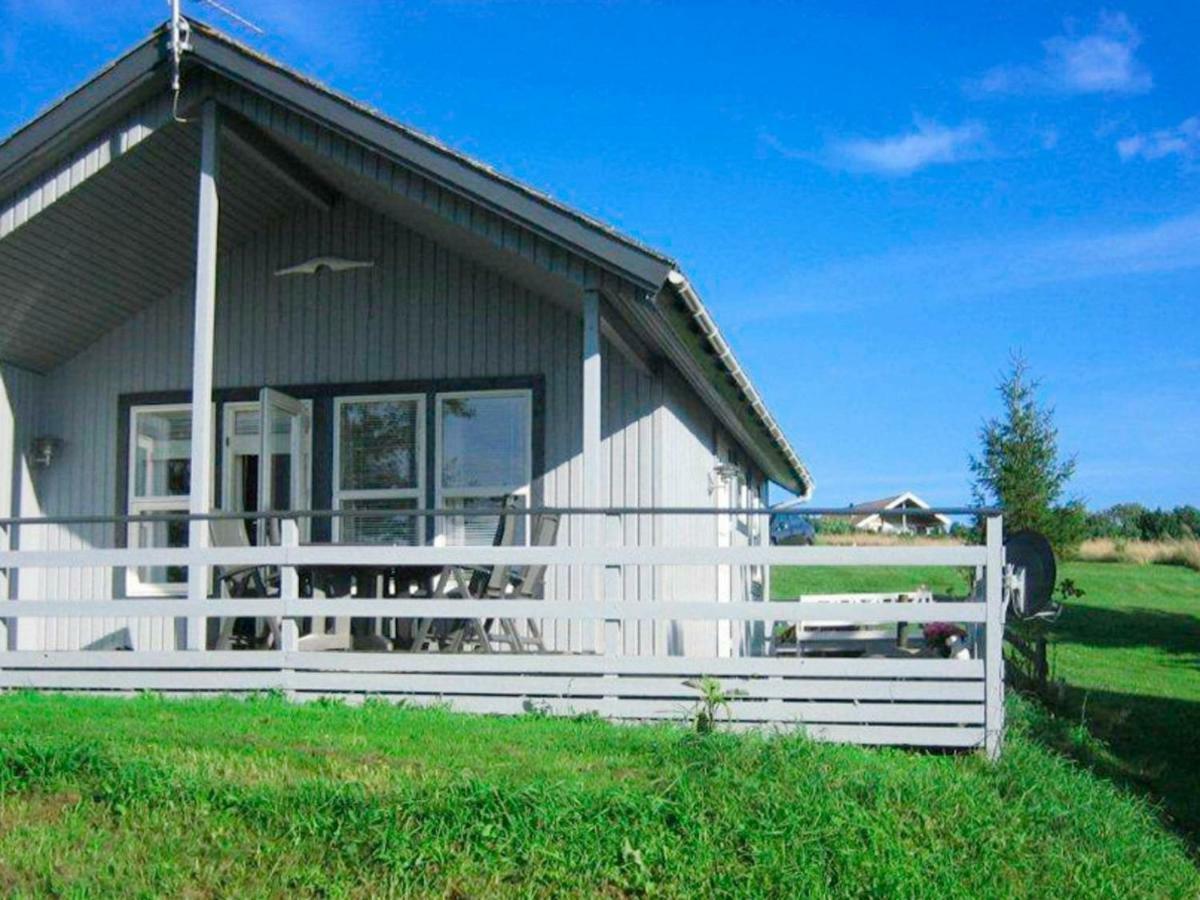 Three-Bedroom Holiday Home In Hasle 3 Vang  المظهر الخارجي الصورة